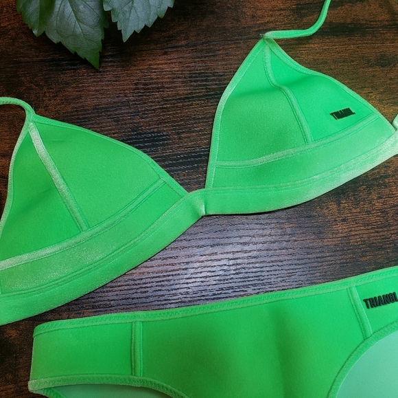 S top, XXS bottom, *Rare* Triangl- lime neoprene Small top, XXS bottom, D cup - Picture 6 of 16
